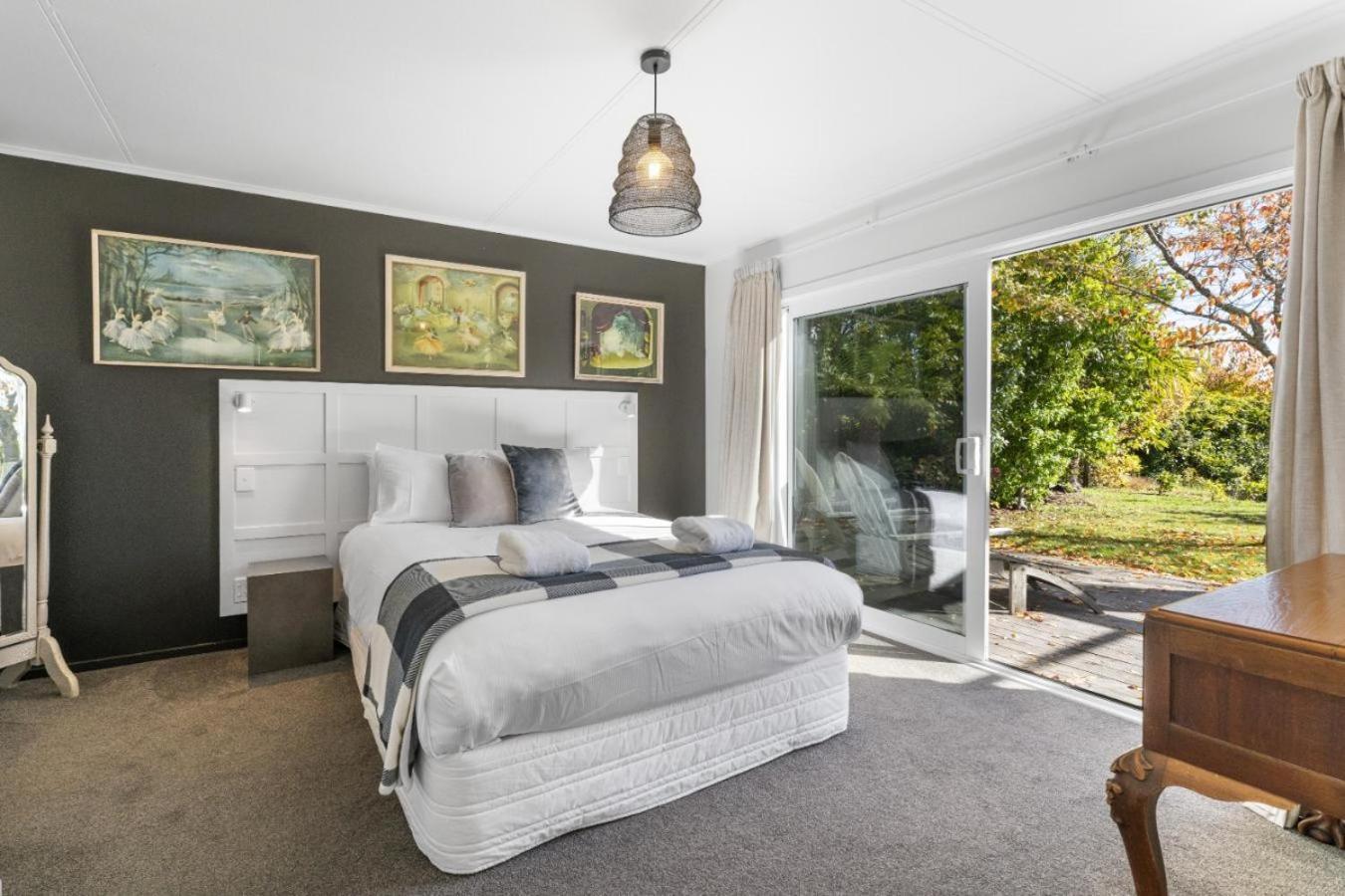 Bayview Lake Taupo Ngoại thất bức ảnh