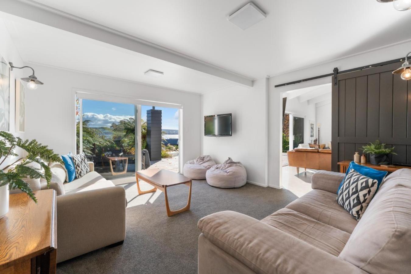 Bayview Lake Taupo Ngoại thất bức ảnh