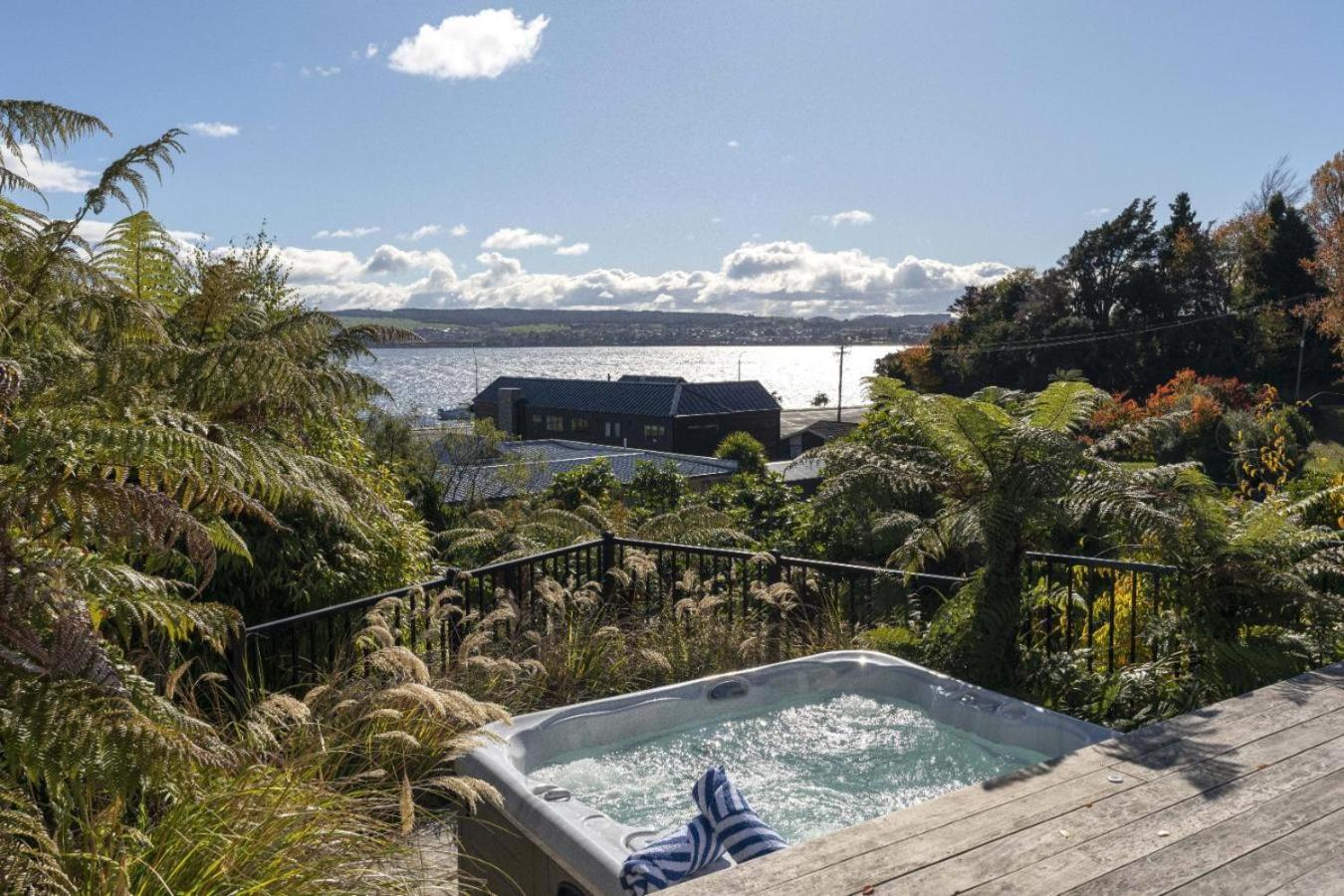 Bayview Lake Taupo Ngoại thất bức ảnh