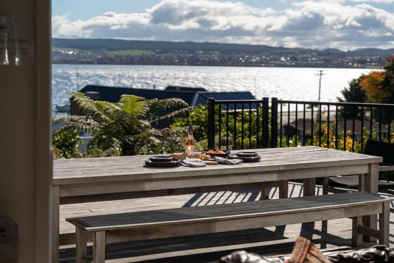 Bayview Lake Taupo Ngoại thất bức ảnh