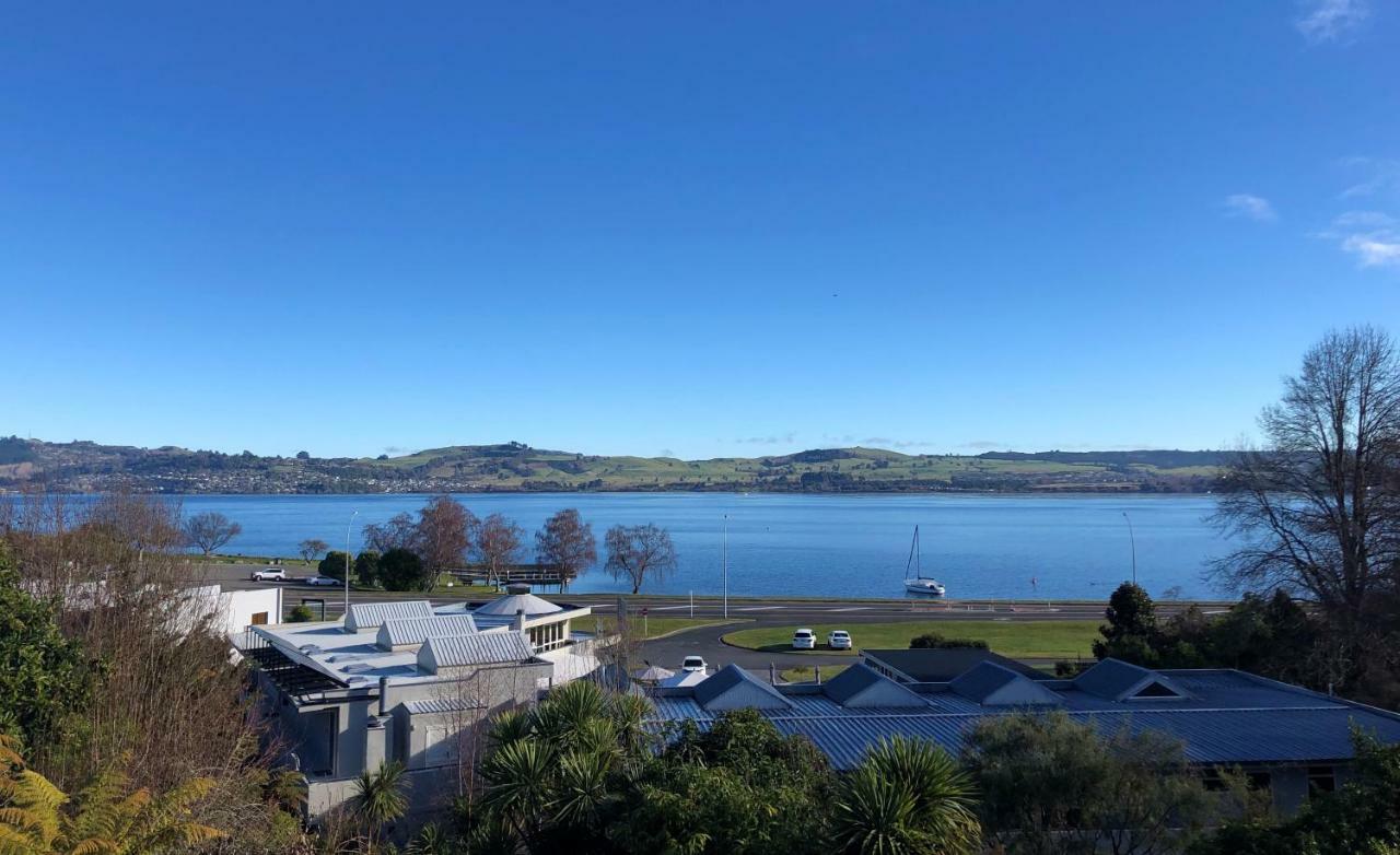 Bayview Lake Taupo Ngoại thất bức ảnh